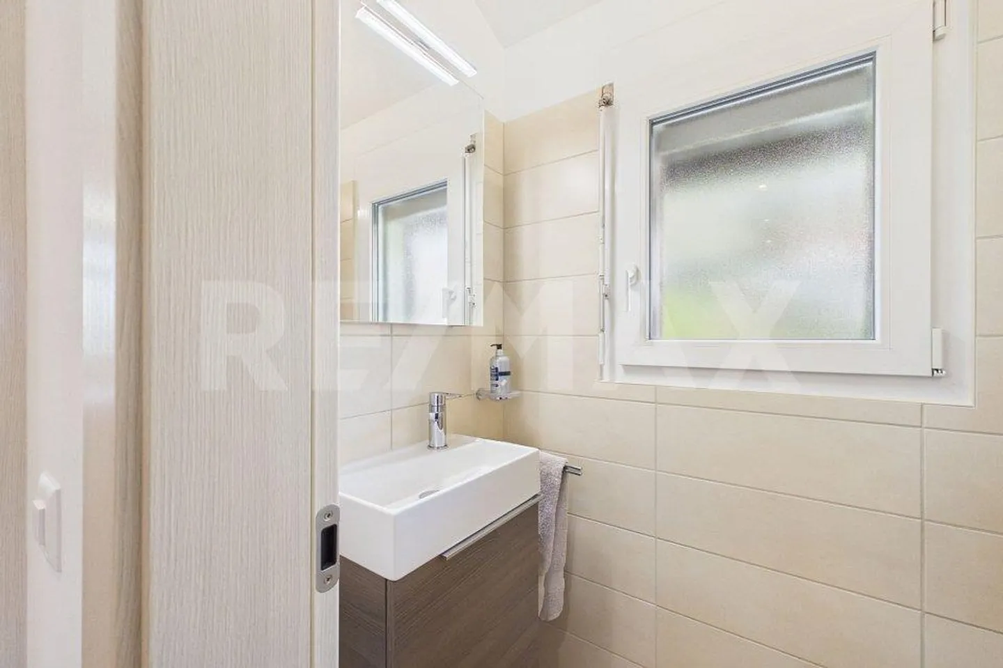 Penthouse moderno con terrazza - Foto 10 di 12