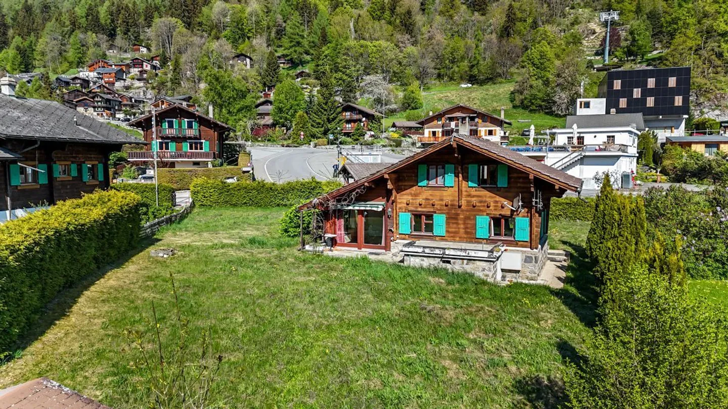Chalet in the Heart of Marécottes, Close to the Ski Station with Large Plot - Photo 13 of 13