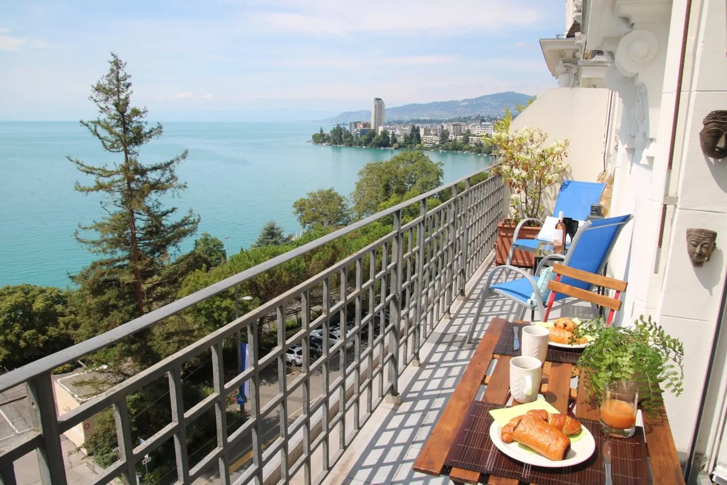 Lakefront Furnished Apartment - Photo 2 of 10