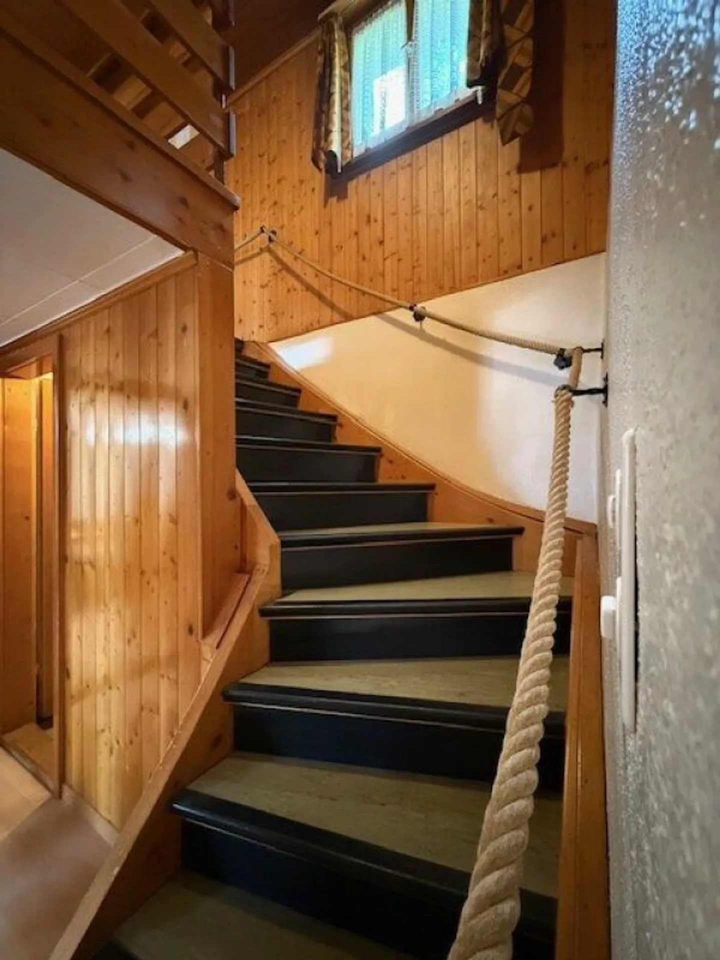 Charming 5.5-Room House with History and Character - Photo 11 of 17