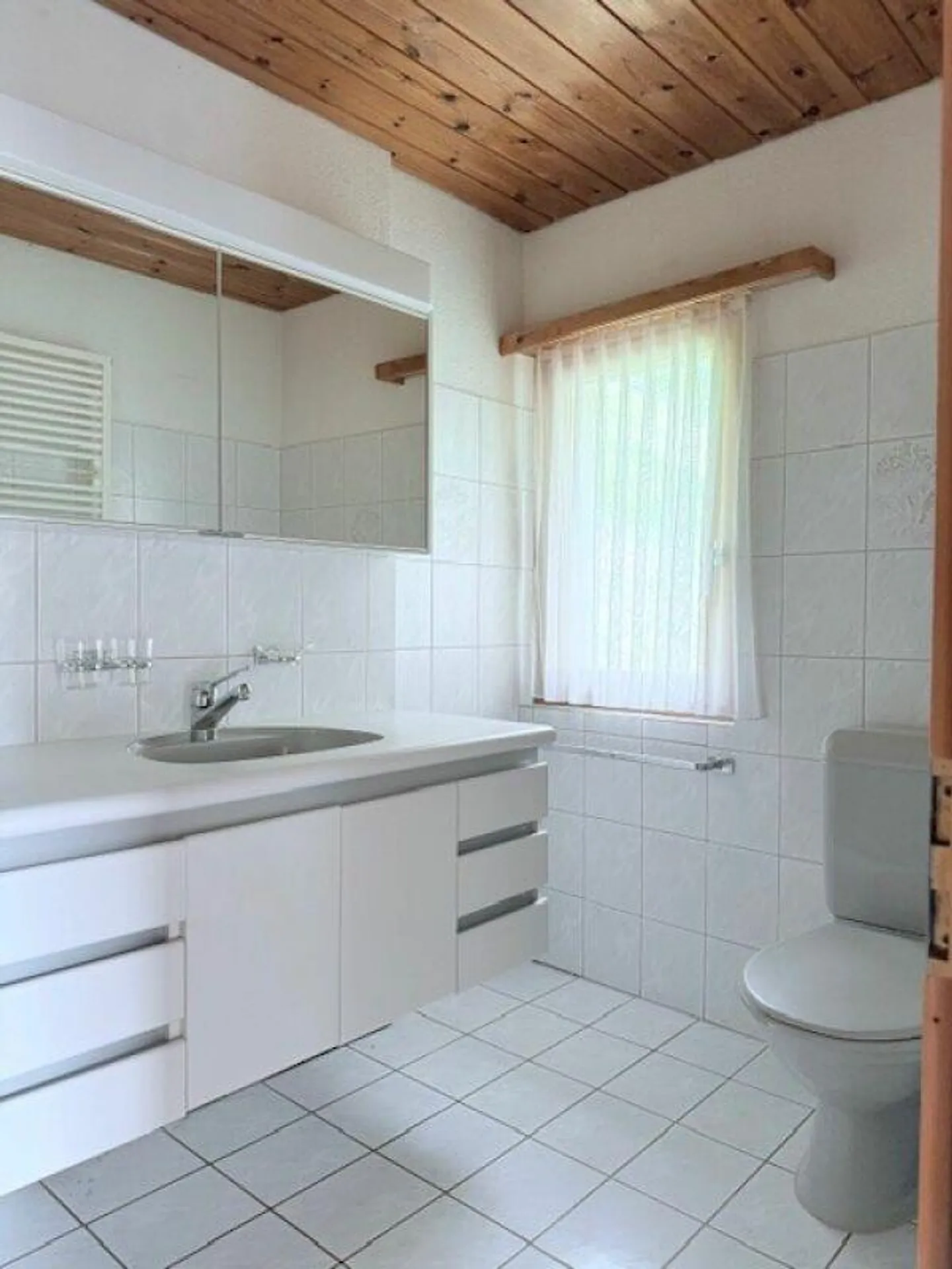 Charming 5.5-Room House with History and Character - Photo 7 of 17