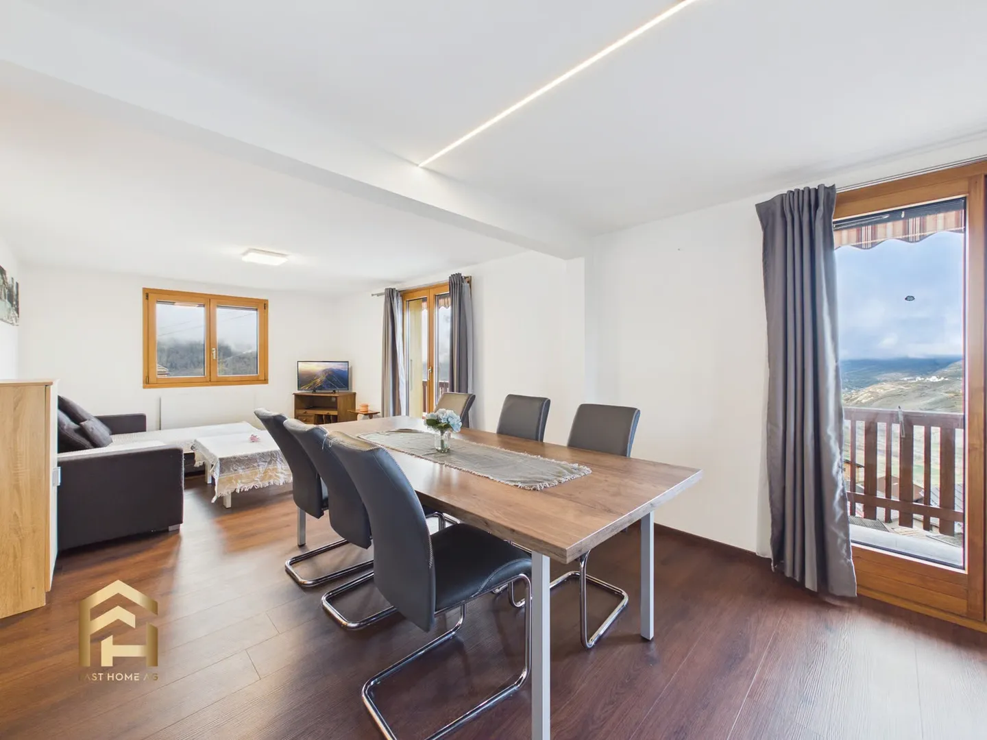 Sonnige 3.5-Zimmerwohnung mit Aussicht - Foto 1 von 13