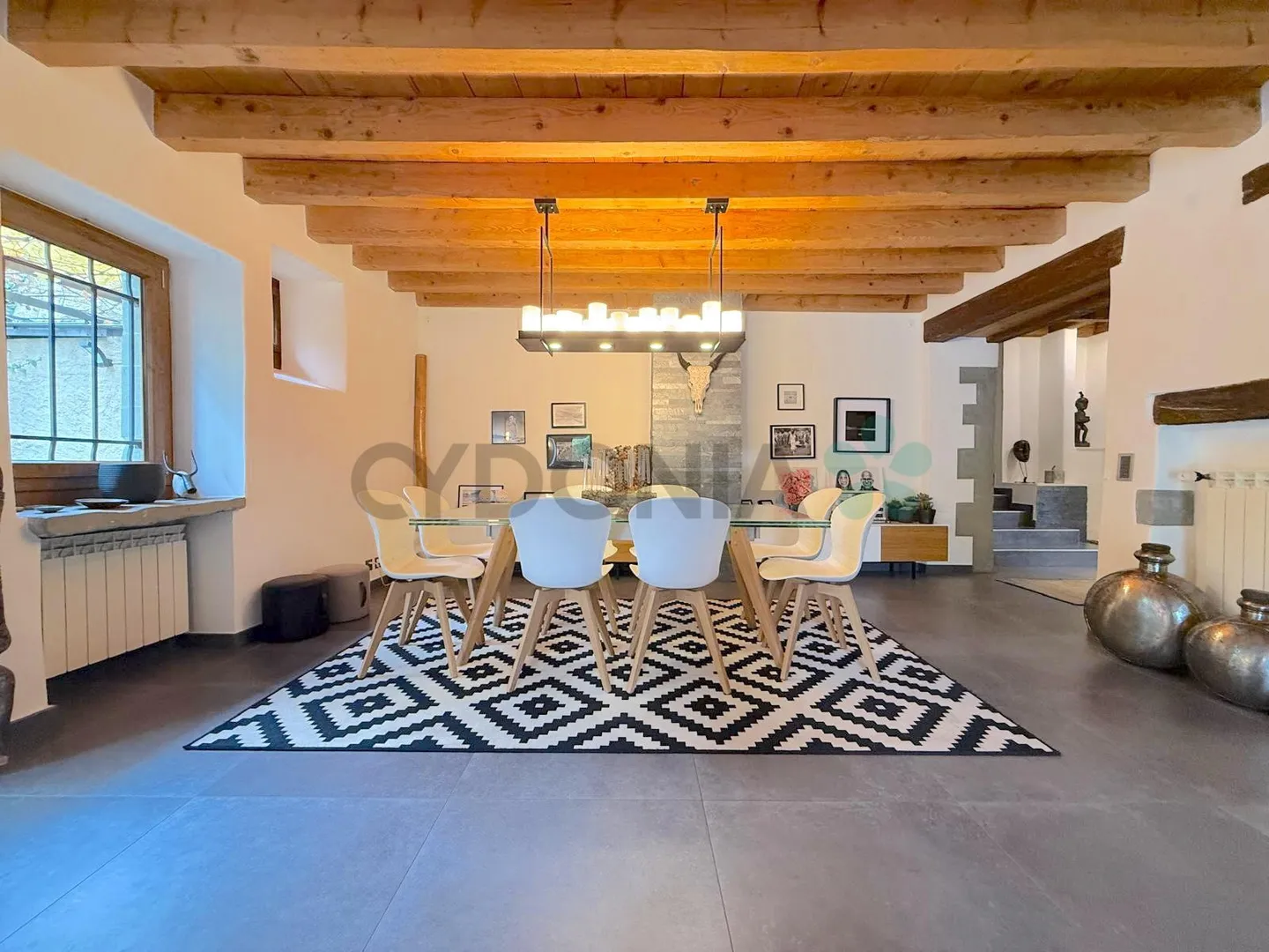 Sublime village house that combines modernity and the charm of the old - Photo 4 of 14