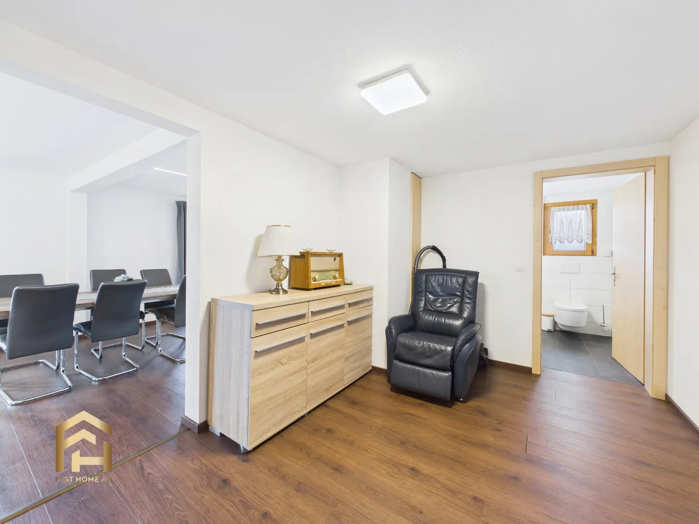 Sonnige 3.5-Zimmerwohnung mit Aussicht - Foto 8 von 13