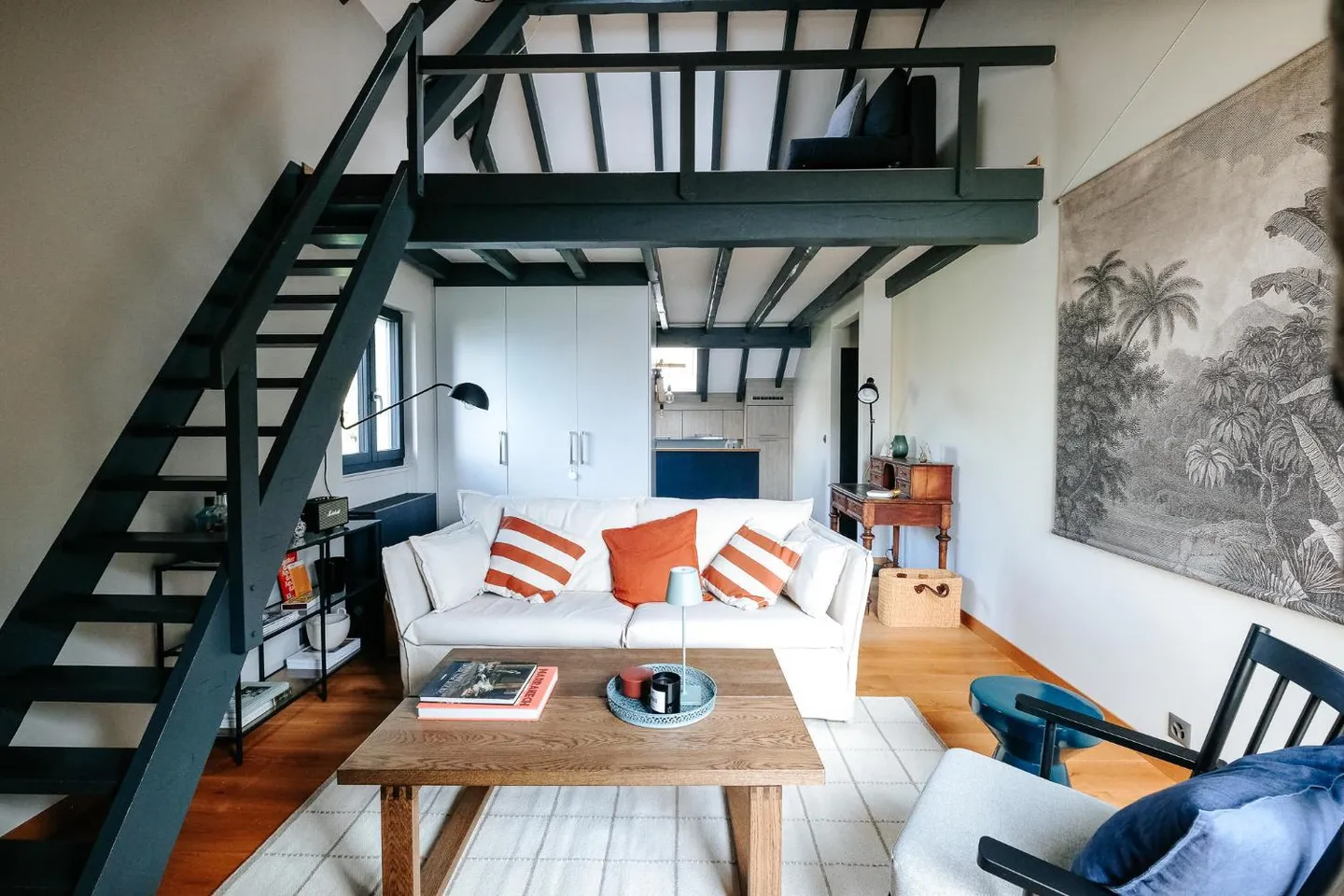 Appartement au bord du lac - Photo 2 sur 7