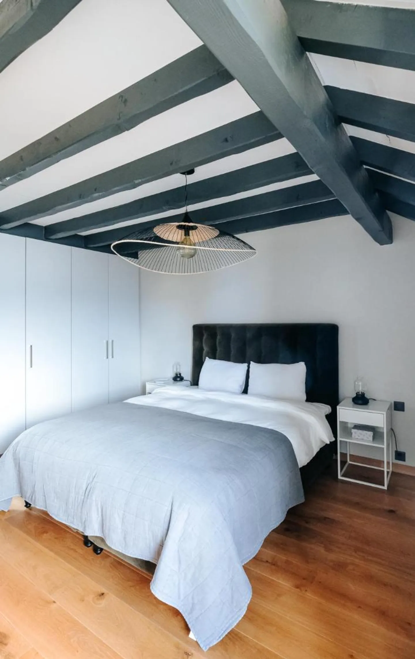 Appartement au bord du lac - Photo 6 sur 7