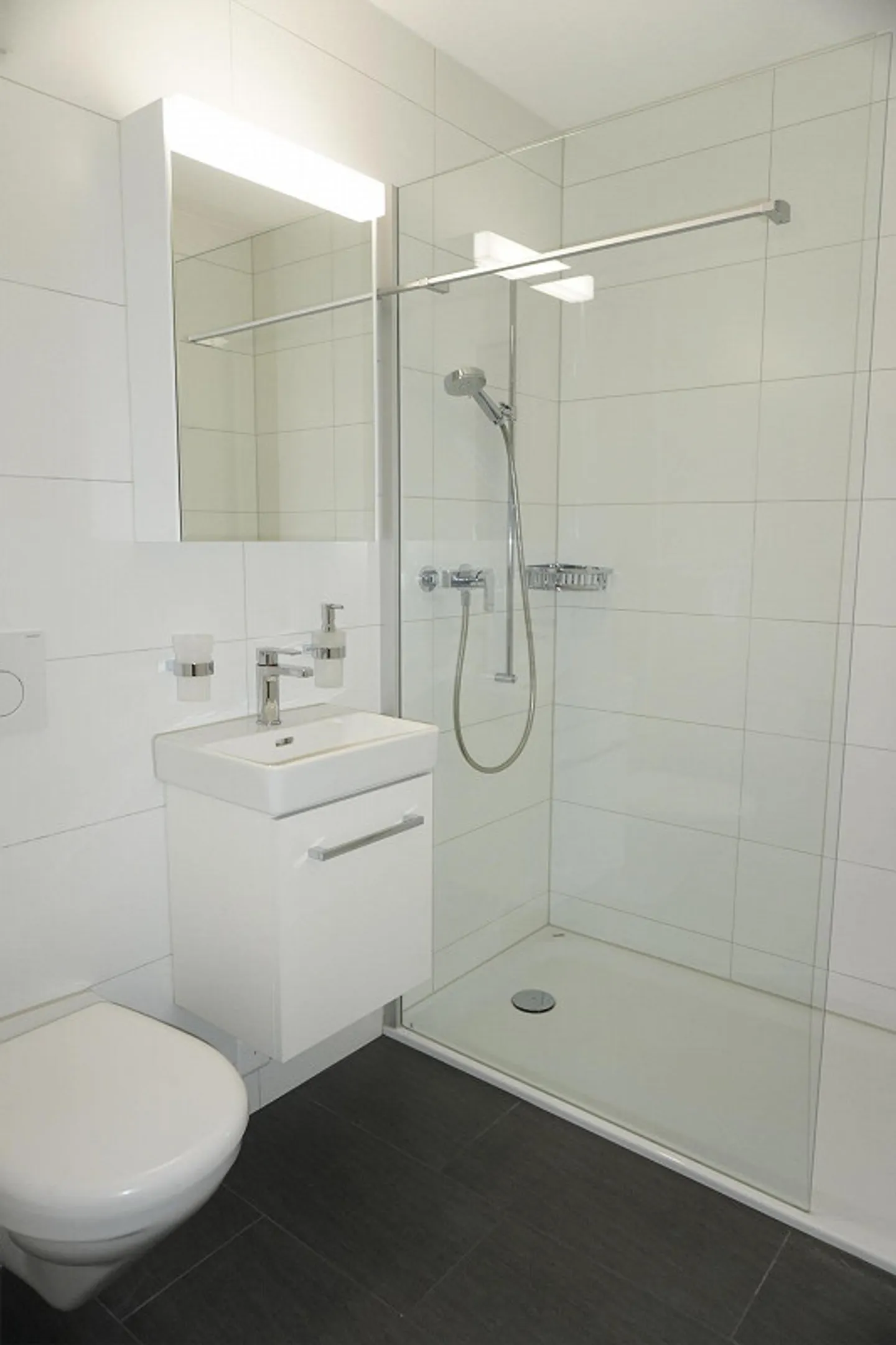 Appartement de 4,5 pièces dans un quartier calme près de la forêt - Photo 7 sur 7