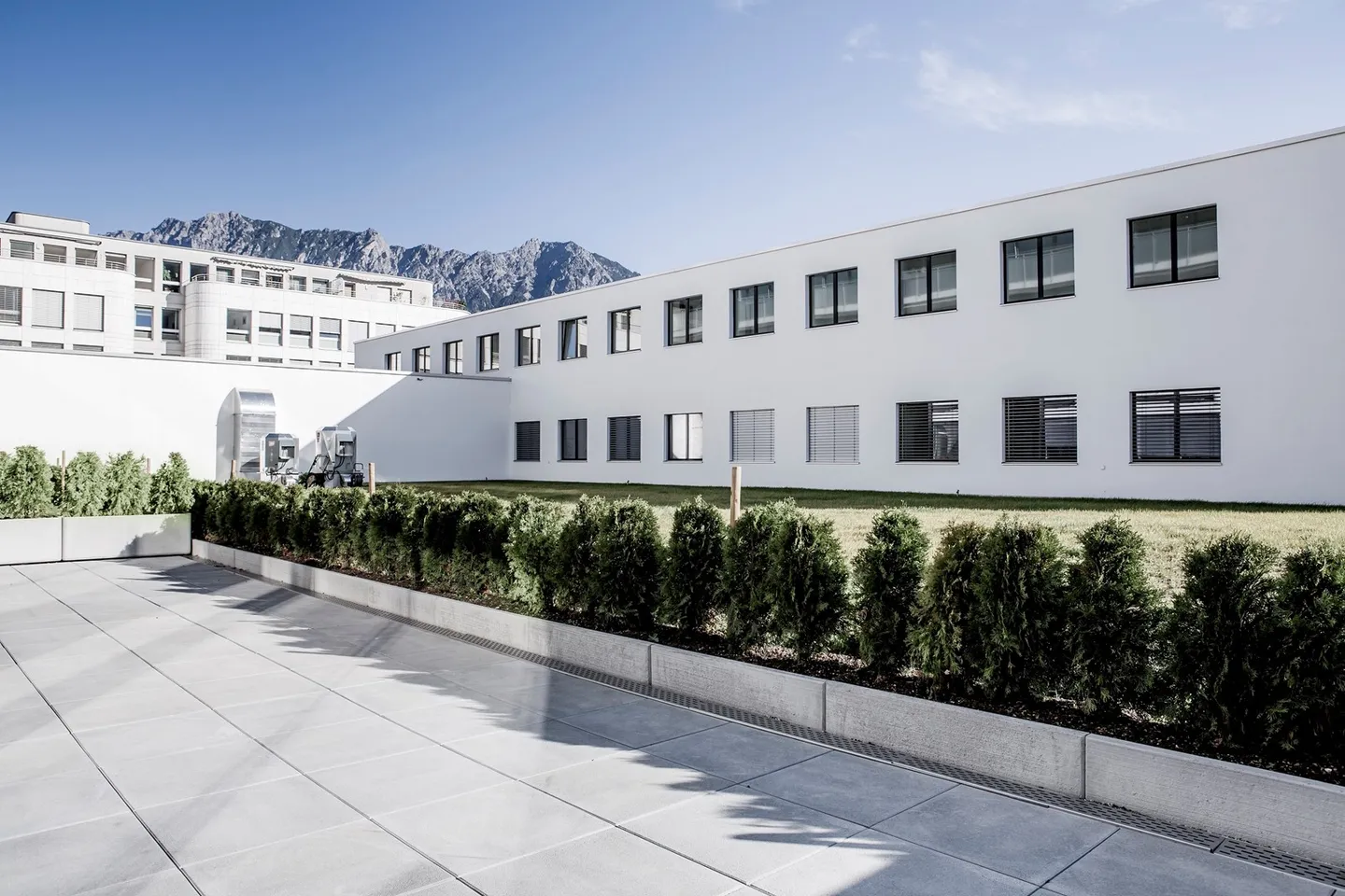 Exklusive, moderne Wohnung mit herrlicher Terrasse - Foto 1 von 9