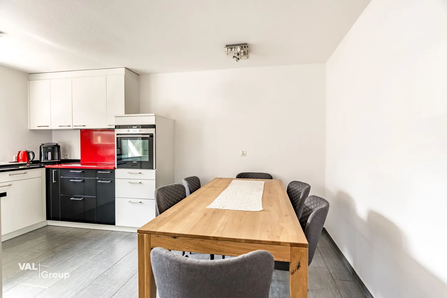Sunny 3.5-Room Apartment in Visp - Photo 7 of 13