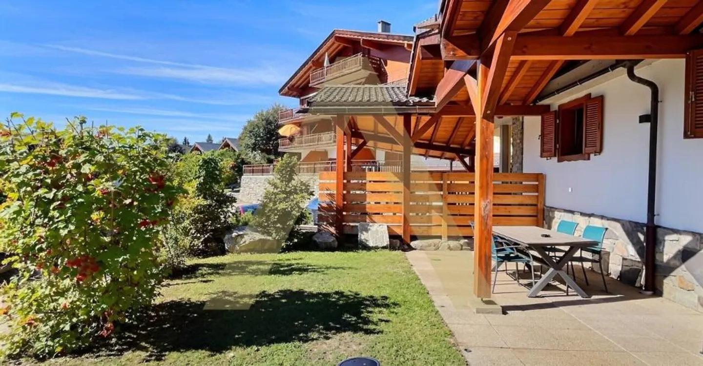 A little piece of paradise between terrace, garden and alpine peaks! - Photo 6 of 6