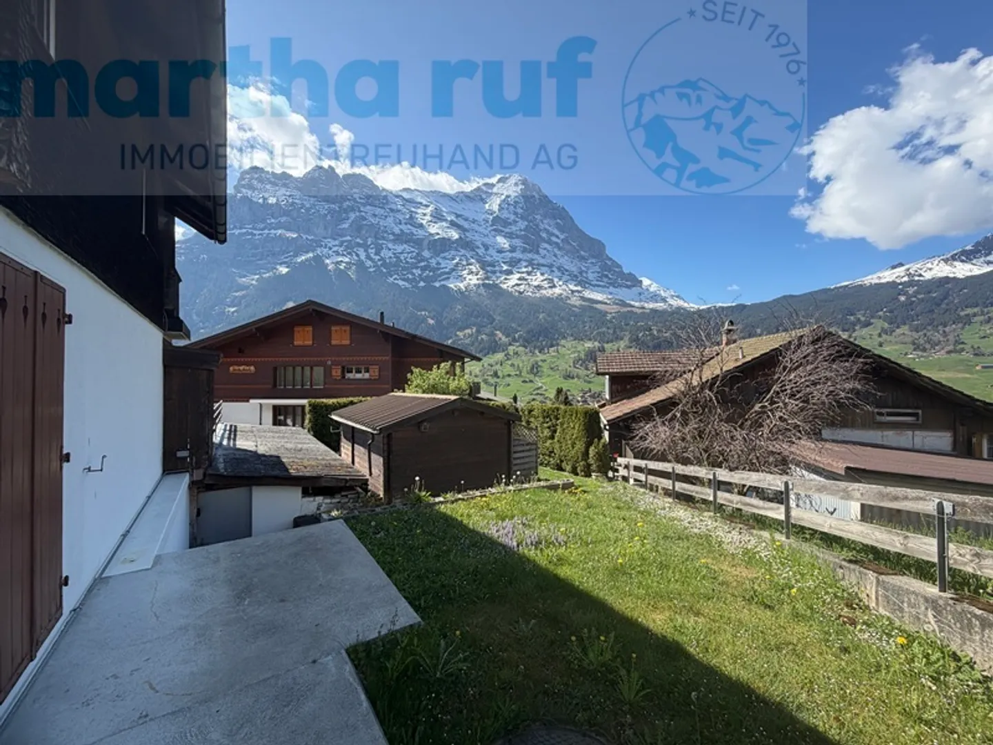 CASA A 3 FAMIGLIE SUL LATO SOLEGGIATO DI GRINDELWALD PROPRIETÀ PER VACANZE SENZA RESTRIZIONE SULLA SECONDA ABITAZIONE - Foto 9 di 13