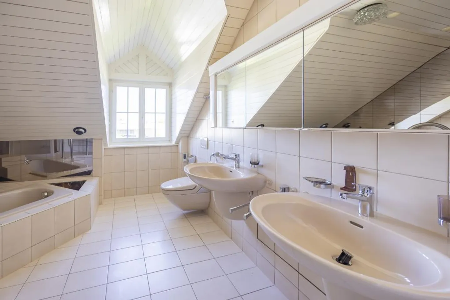 Appartement Penthouse de 6 pièces avec trois loggias - Photo 5 sur 6