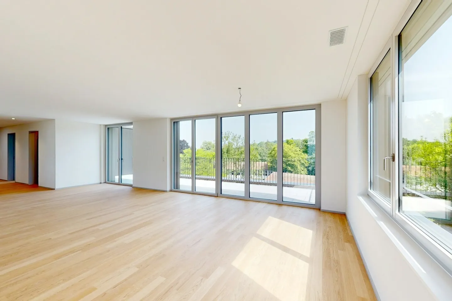 Appartement Moderne - Photo 3 sur 6