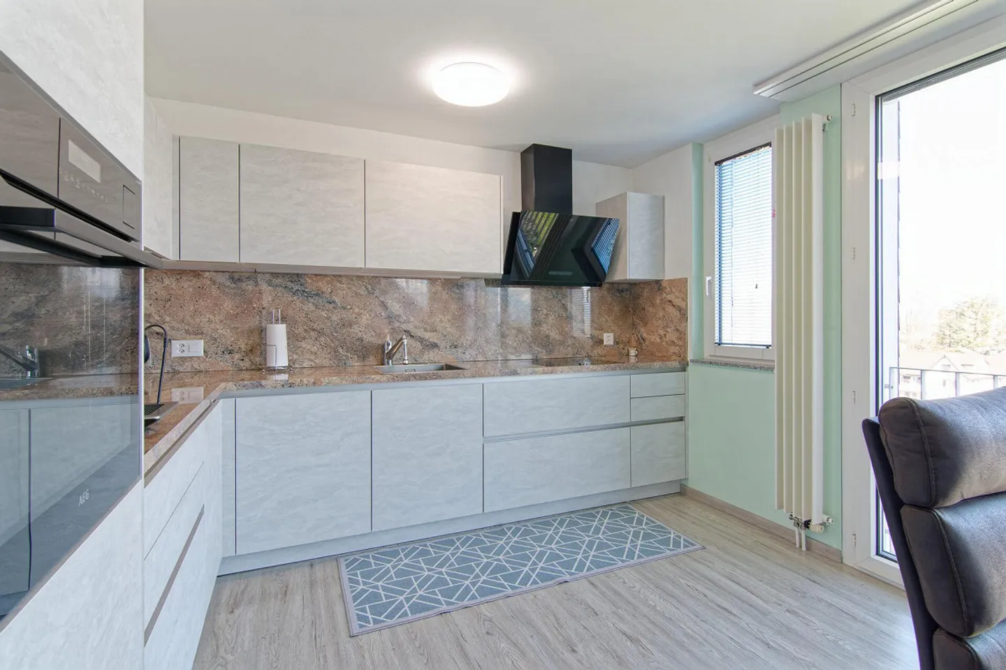 Modern 4.5-room apartment on the top floor - Photo 6 of 8