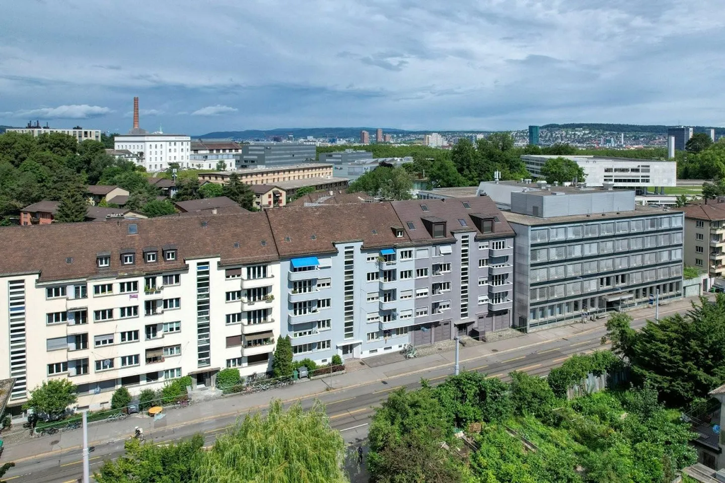 Moderne 2.5-Zimmer-Wohnung in Zürich - Foto 1 von 12
