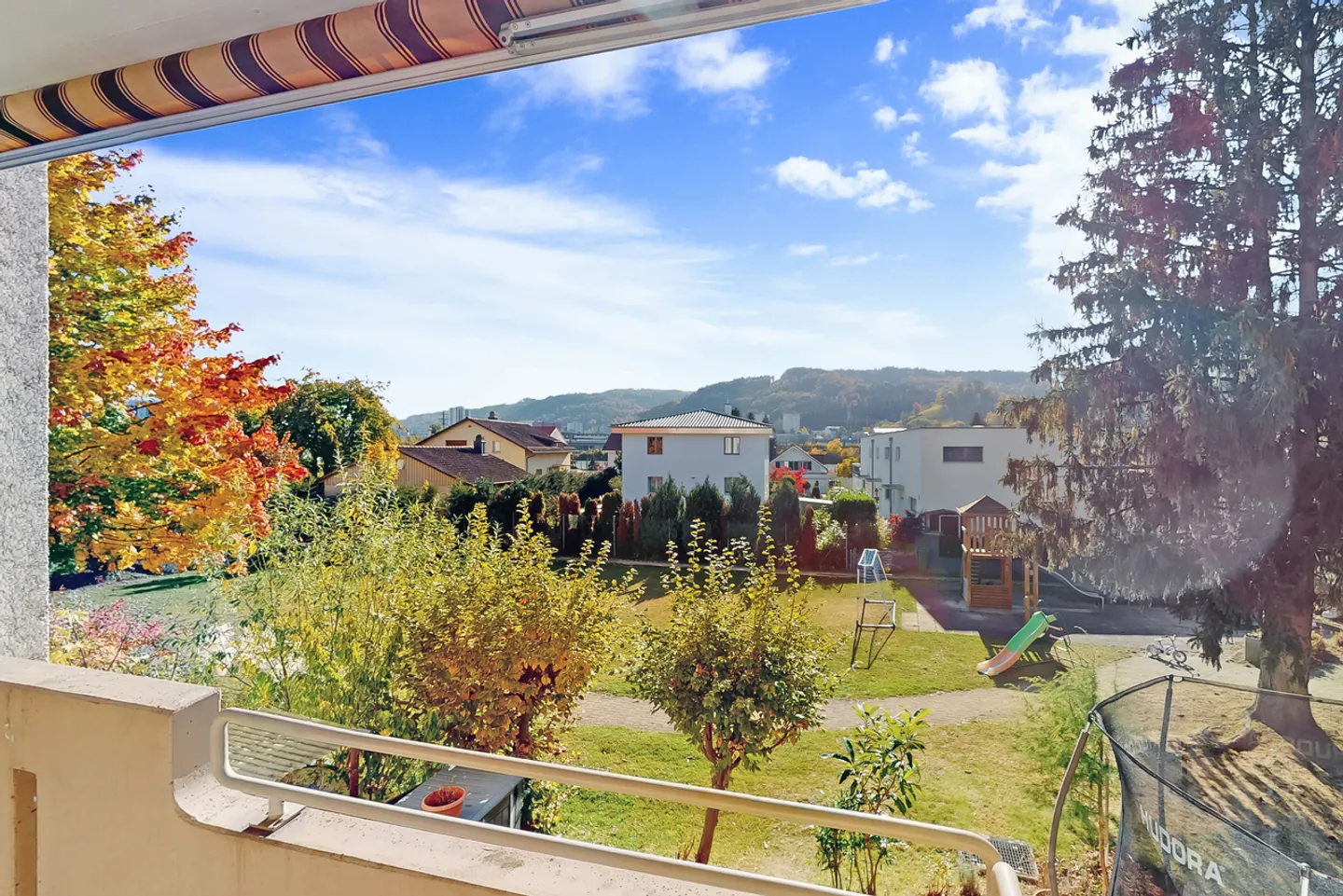 Spacious Apartment with Balcony - Photo 7 of 7