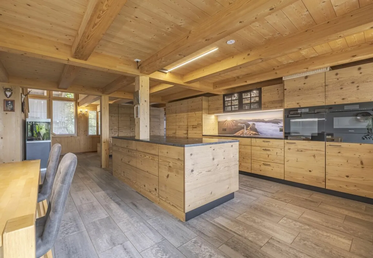 Nuova oasi di pace e potere su 7.420 m² - Foto 3 di 7