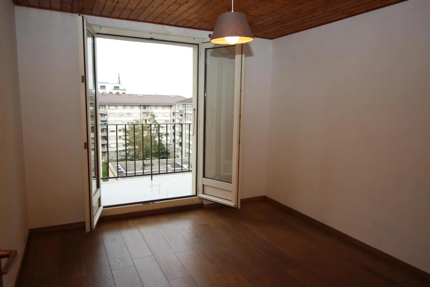 Appartement à louer - Photo 2 sur 7