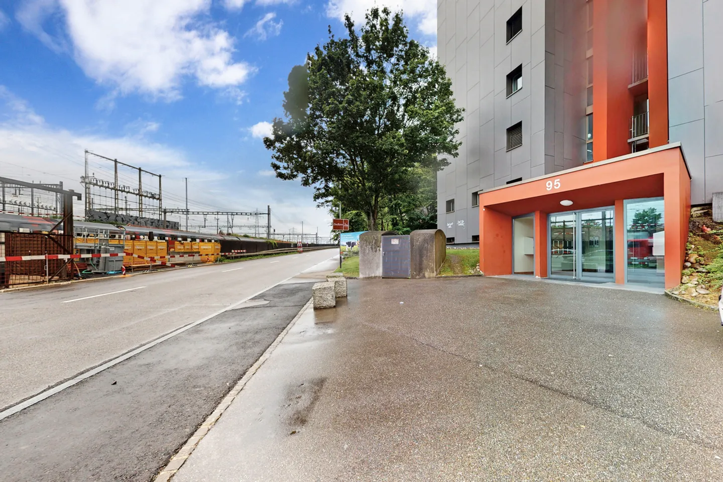 Moderne 3.5-Zimmerwohnung - Foto 2 von 9