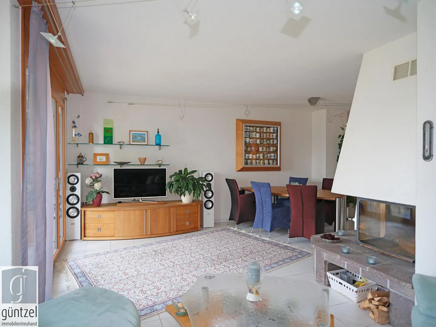 Appartamento accogliente di 4,5 stanze in una posizione tranquilla alla periferia - Foto 4 di 12