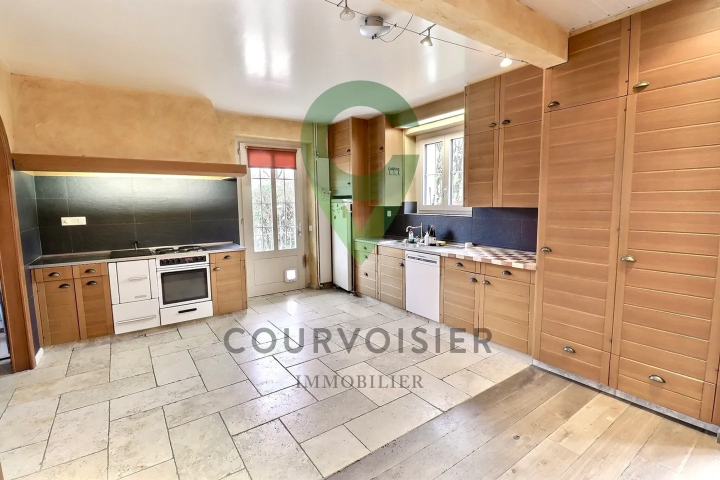 Immeuble résidentiel à vendre - Photo 4 sur 13