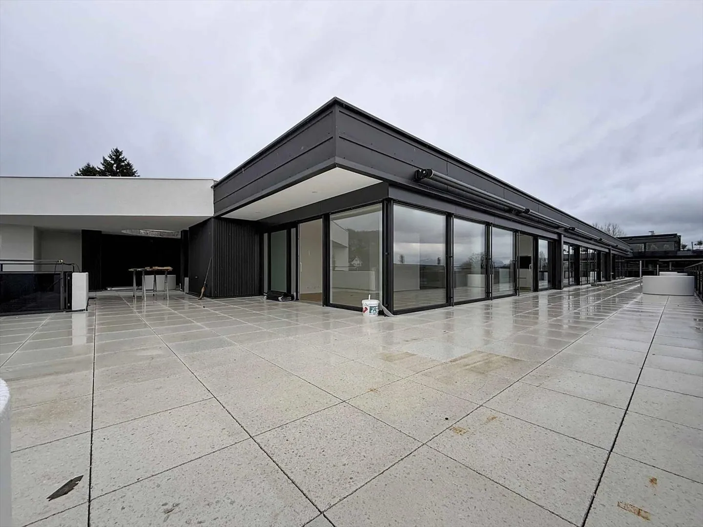 Attico nuovo di 4.5 stanze con terrazza sul tetto - Foto 8 di 13