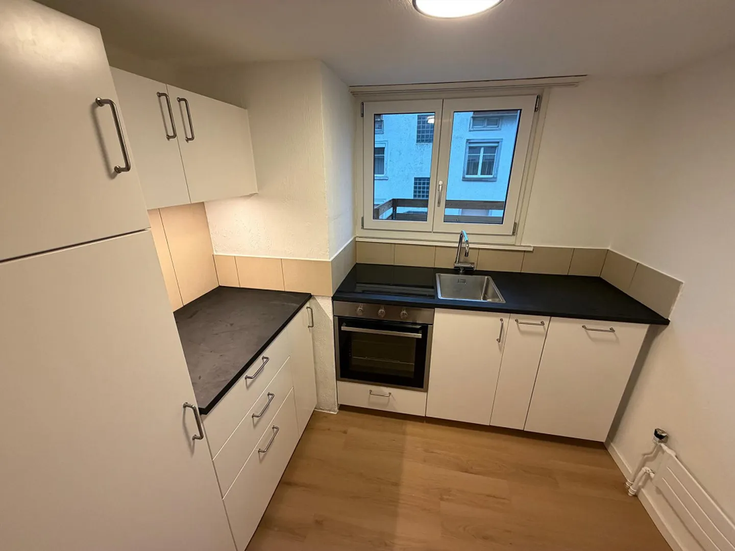 newly renovated 3-room apartment (including parking space) - Photo 10 of 11