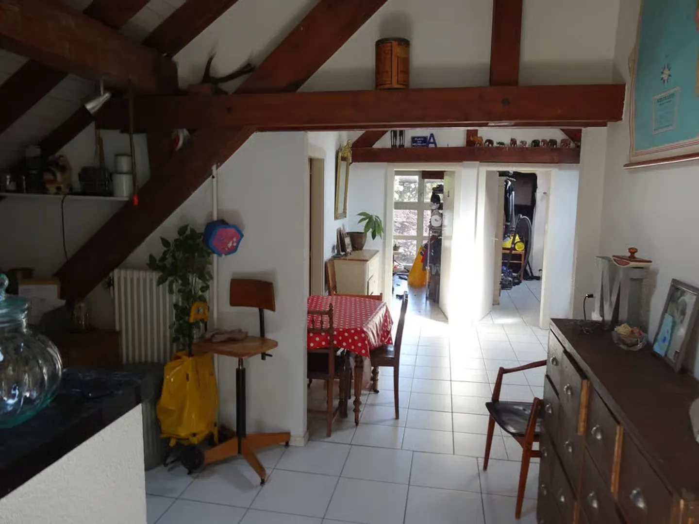 Rue des Saars 131, Neuchâtel - Appartement indépendant de 4pces au 1er étage - Photo 3 sur 5
