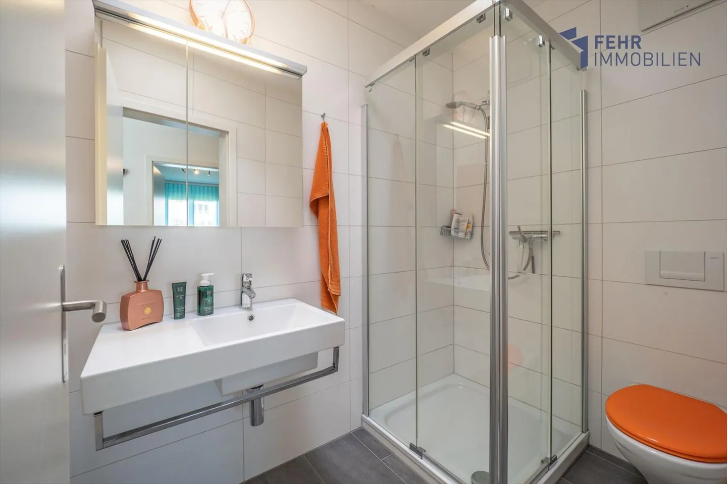 Fehr Real Estate - Sunny and Idyllic 4½-Room Penthouse Apartment - Photo 11 of 13