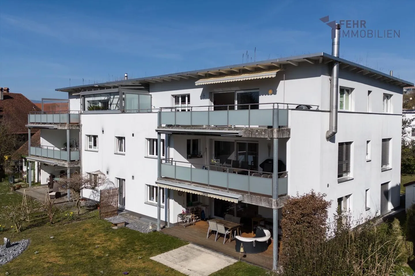 Fehr Real Estate - Sunny and Idyllic 4½-Room Penthouse Apartment - Photo 12 of 13