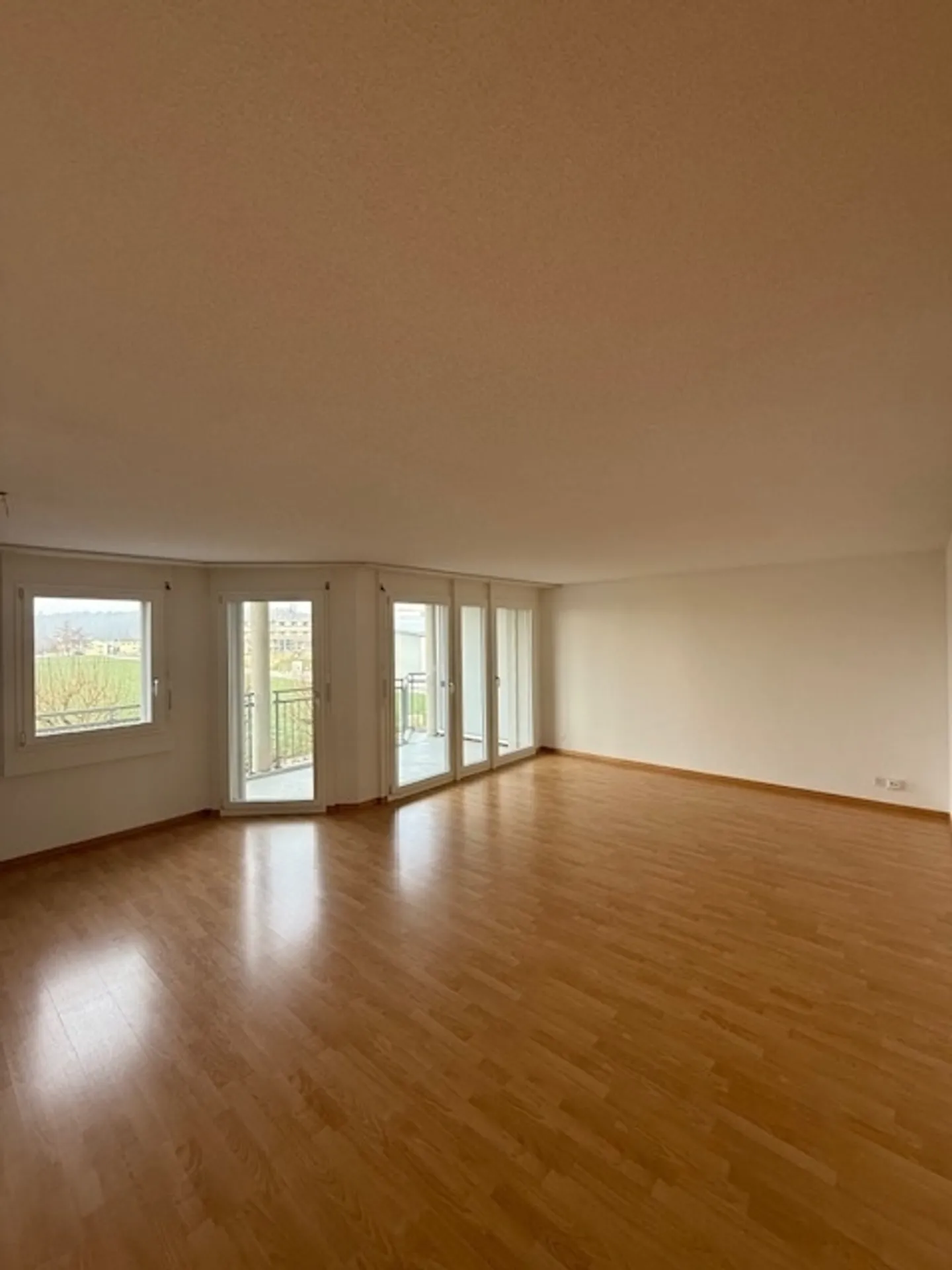 Vivere al Vogelsangweg - centrale, tranquillo e idealmente collegato! - Foto 3 di 10