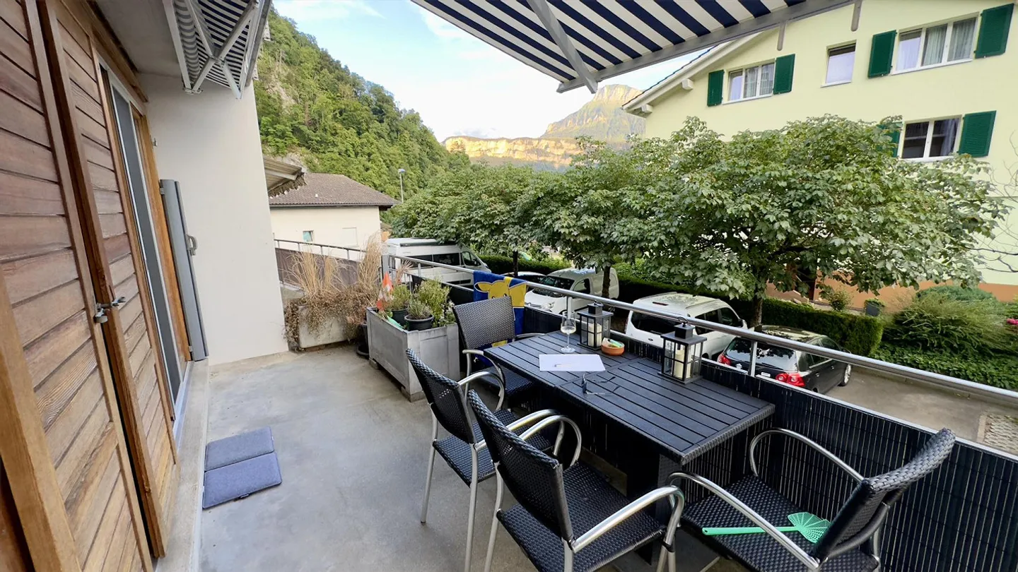 Beautiful apartment with balcony - Photo 2 of 10