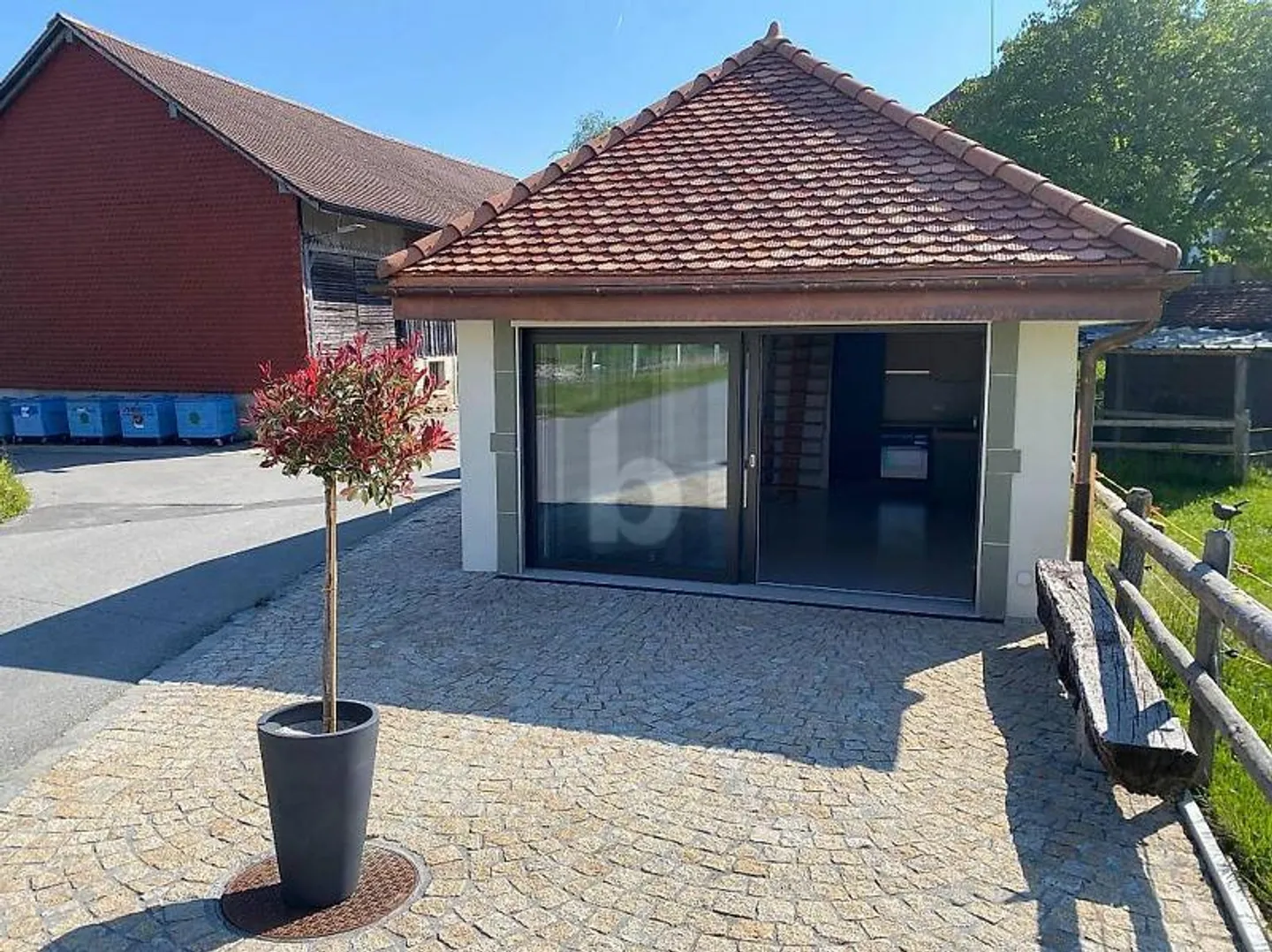 BUREAUX SPACIEUX ET MODERNES - Photo 2 of 5