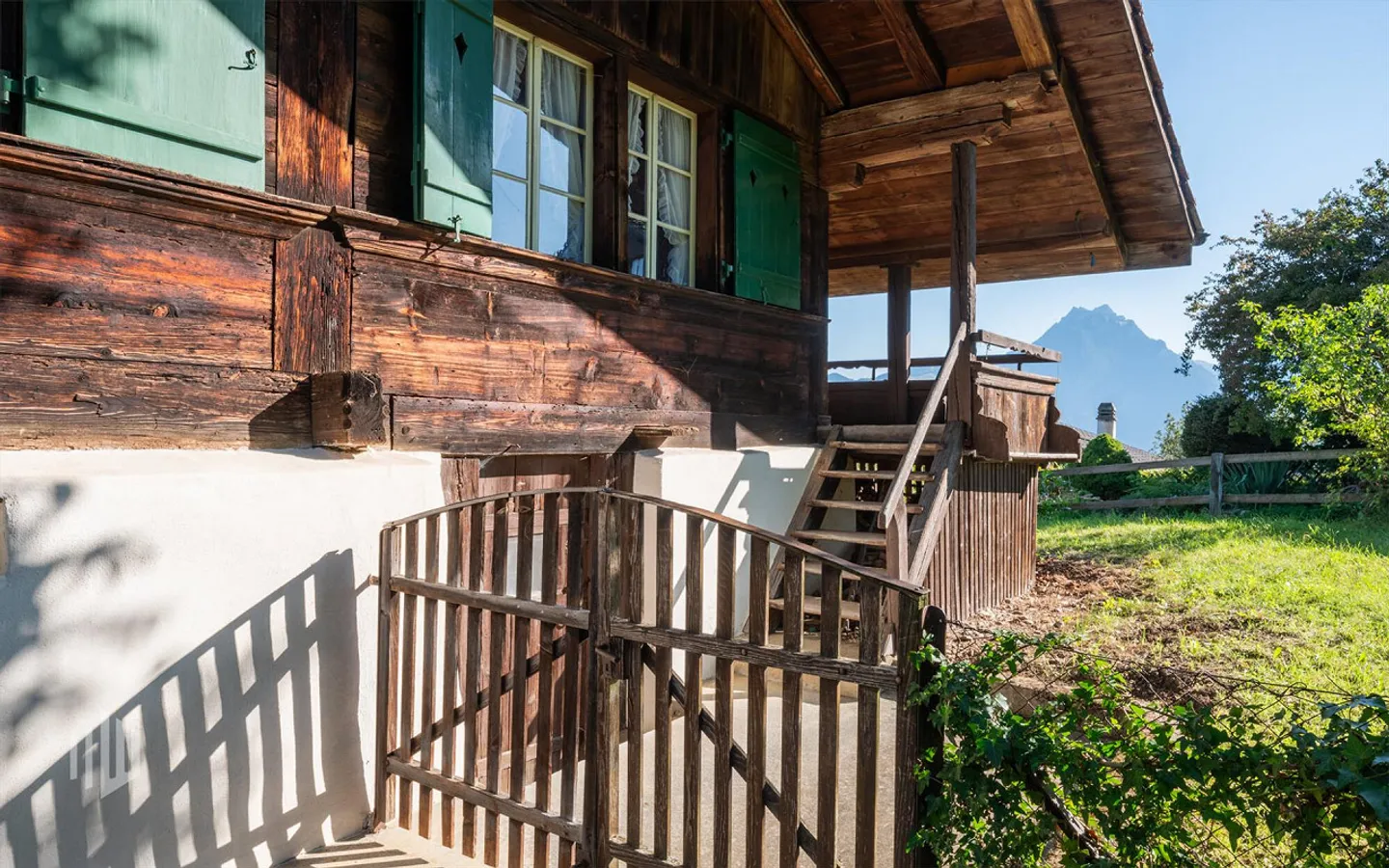 ImmoWyss - Grande riserva fondiaria con chalet rustico e vista sul Niesen - Foto 7 di 8