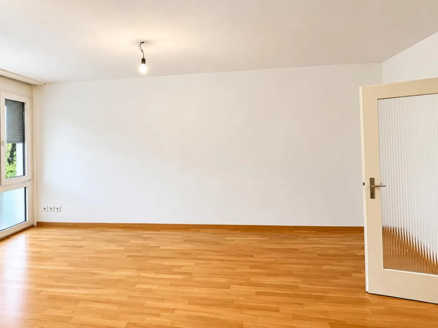 Bright and Spacious 4.5 Room Apartment - Photo 1 of 10