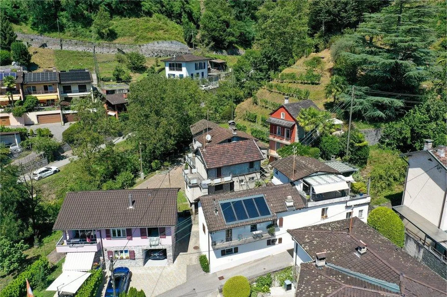 Casa ticinese con rustico e vista lago - Foto 3 di 13