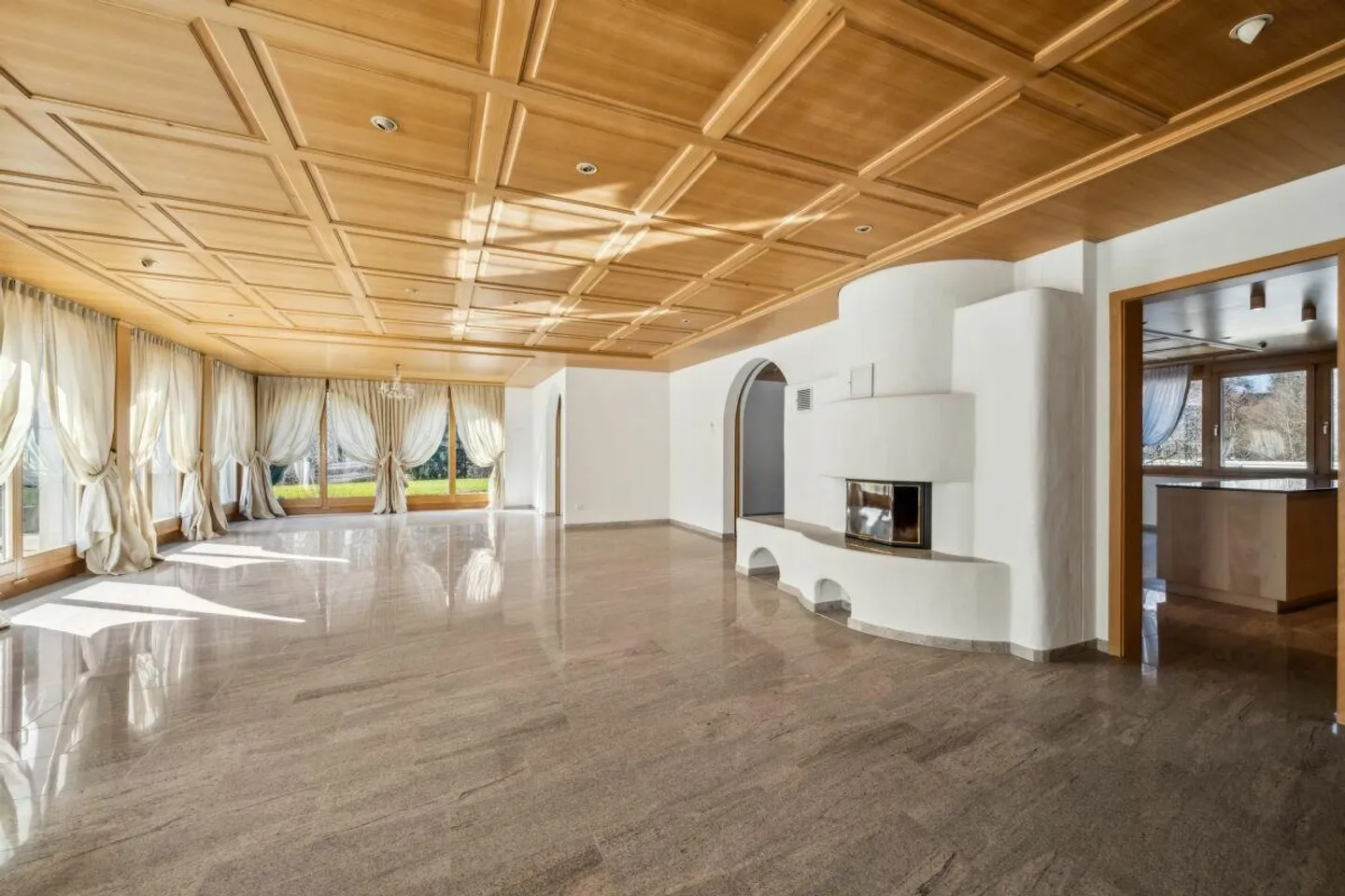 Villa de campagne exclusive avec garage souterrain, maison de fête, maison de jardin et vastes terrains directement sur la rivière Thur - Photo 5 sur 13