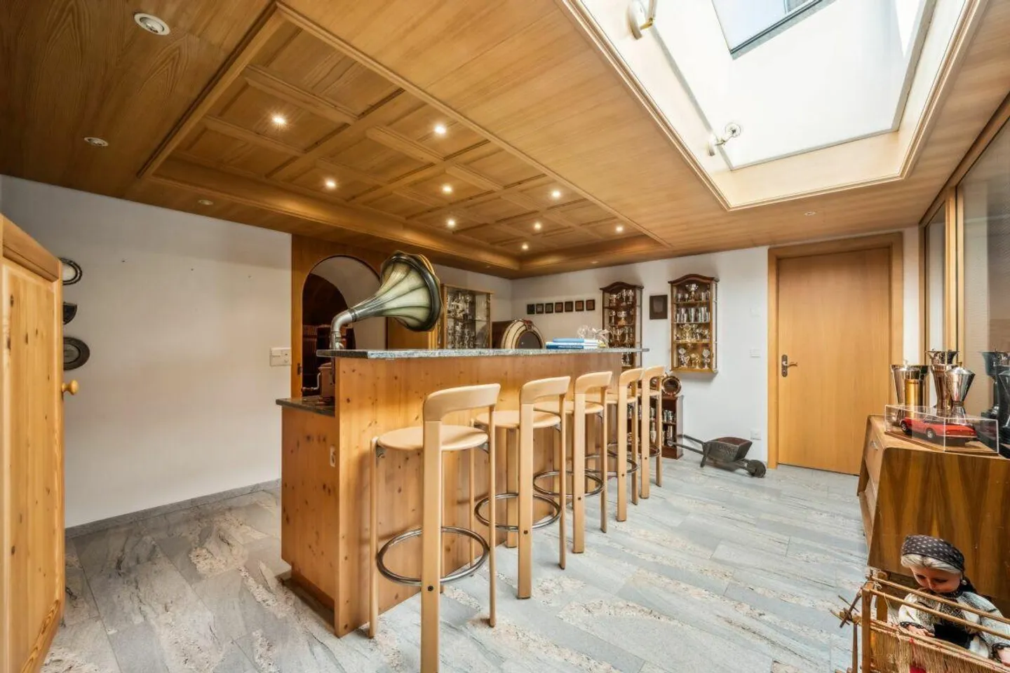 Villa de campagne exclusive avec garage souterrain, maison de fête, maison de jardin et vastes terrains directement sur la rivière Thur - Photo 12 sur 13