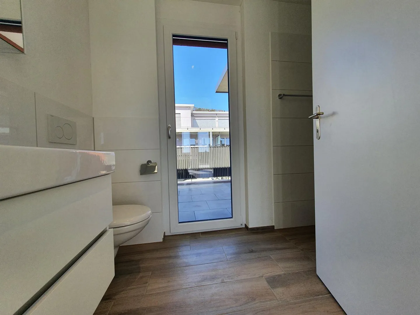 sonnige Attikawohnung mit herrllichem Weitblick - Photo 4 sur 11