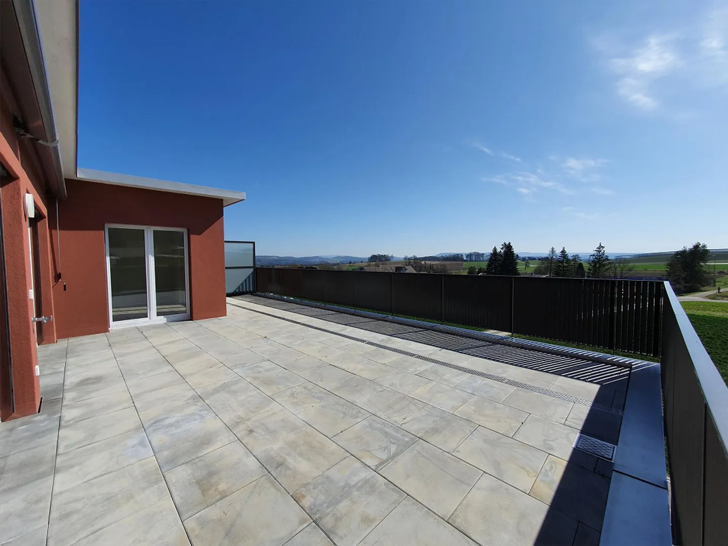 sonnige Attikawohnung mit herrllichem Weitblick - Photo 9 sur 11