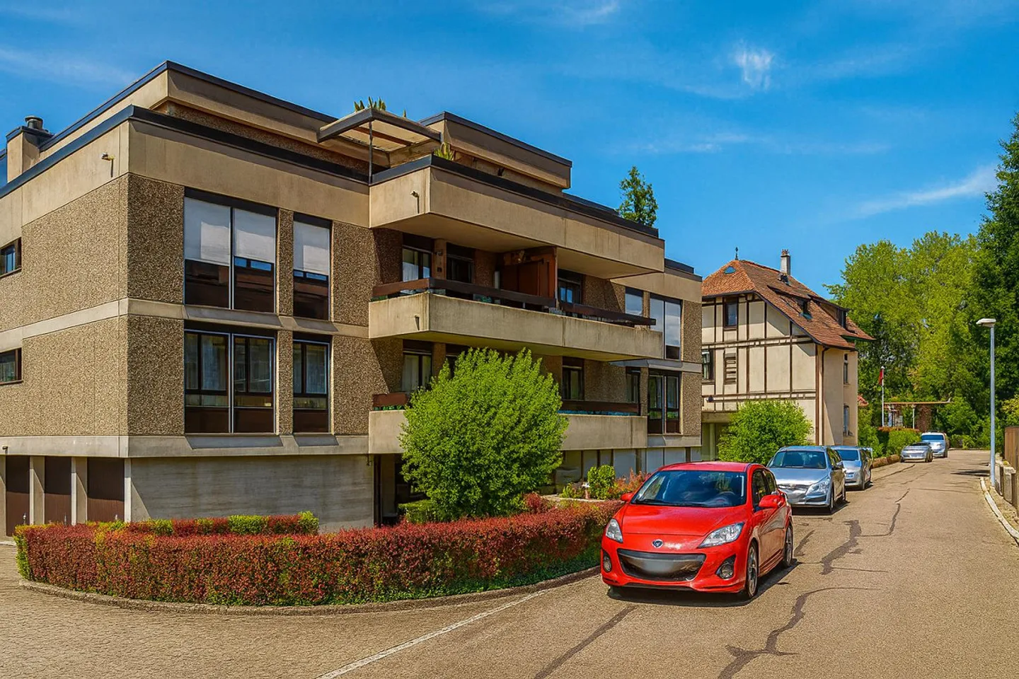Bright 5.5-room apartment with fireplace and two balconies in Allschwil - Photo 1 of 17