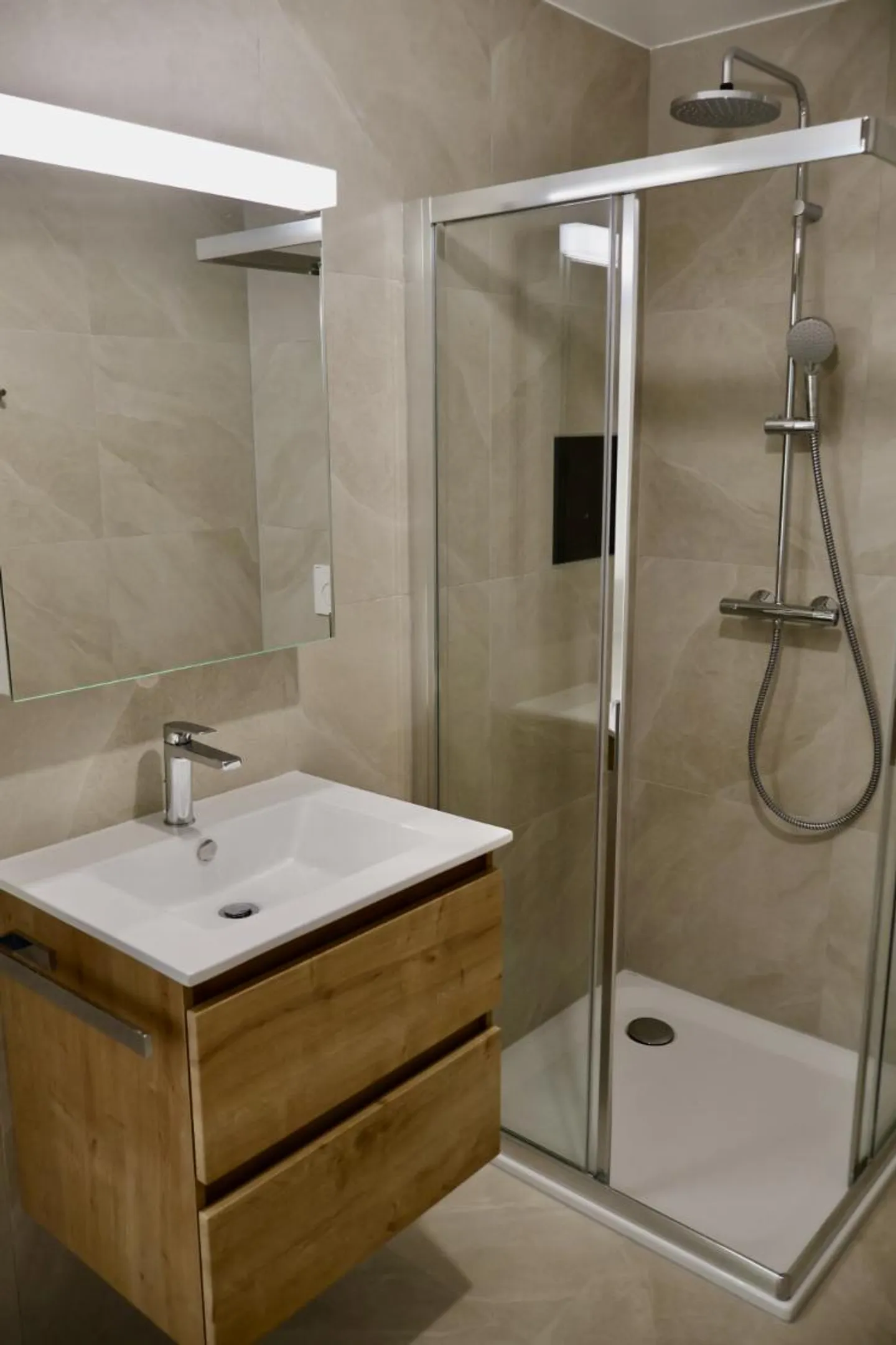 Appartement moderne avec jardin - Photo 10 sur 16