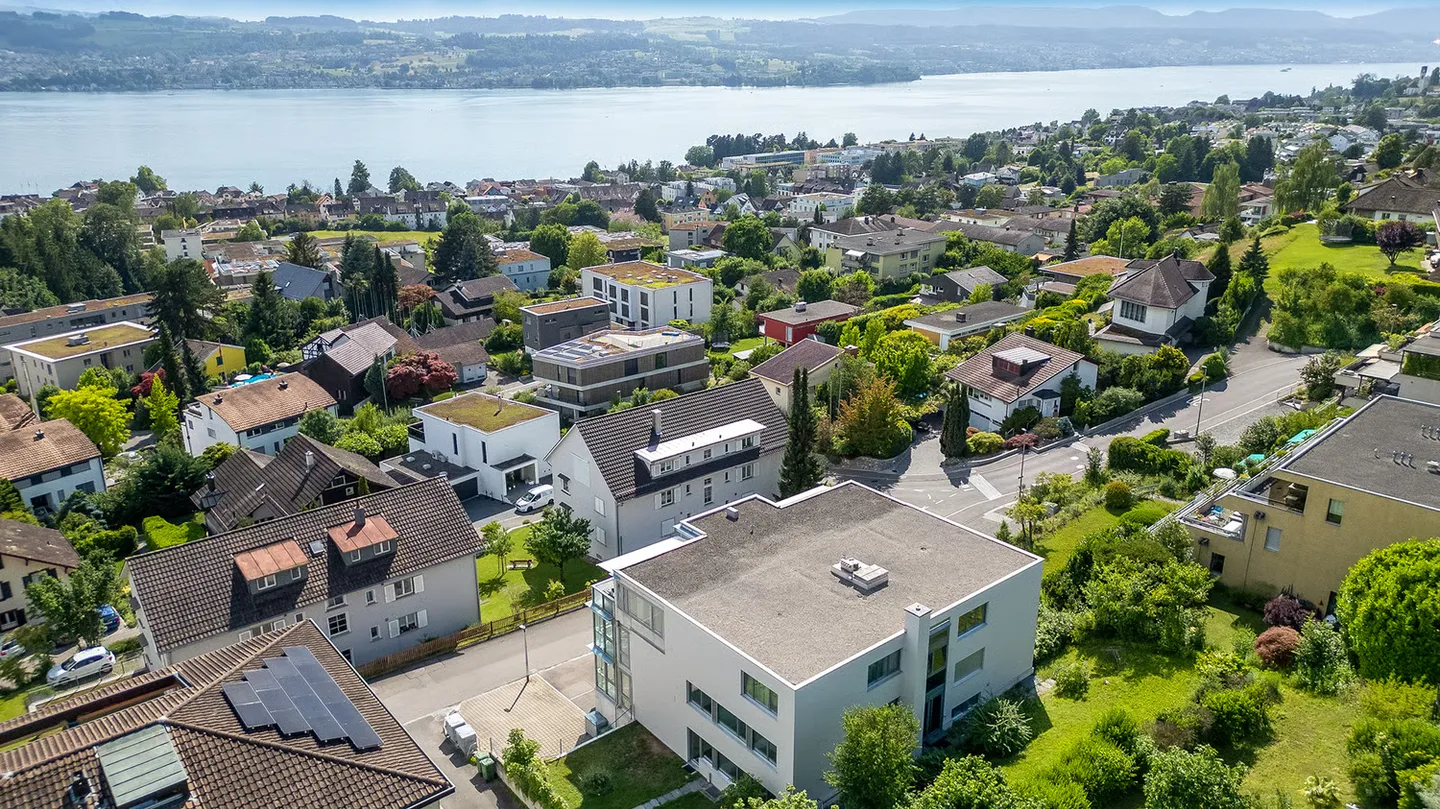 Modernes Penthouse mit Seesicht - Foto 2 von 9