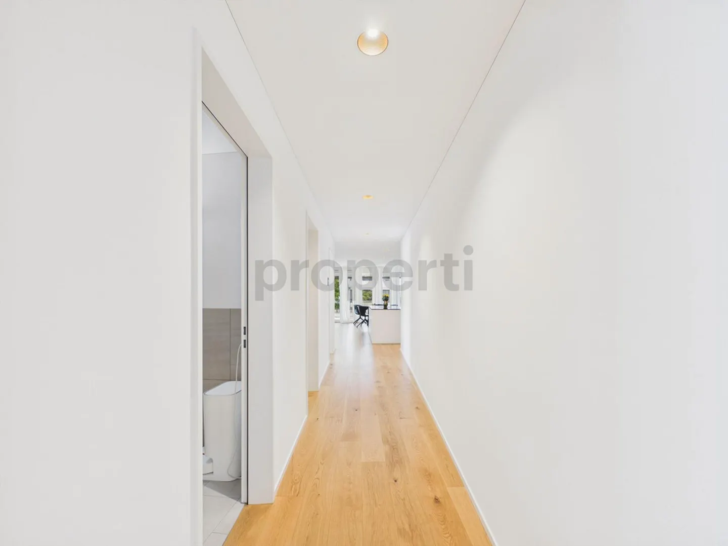 Elegant 3.5-room apartment with lake view and large balcony - Photo 5 of 12