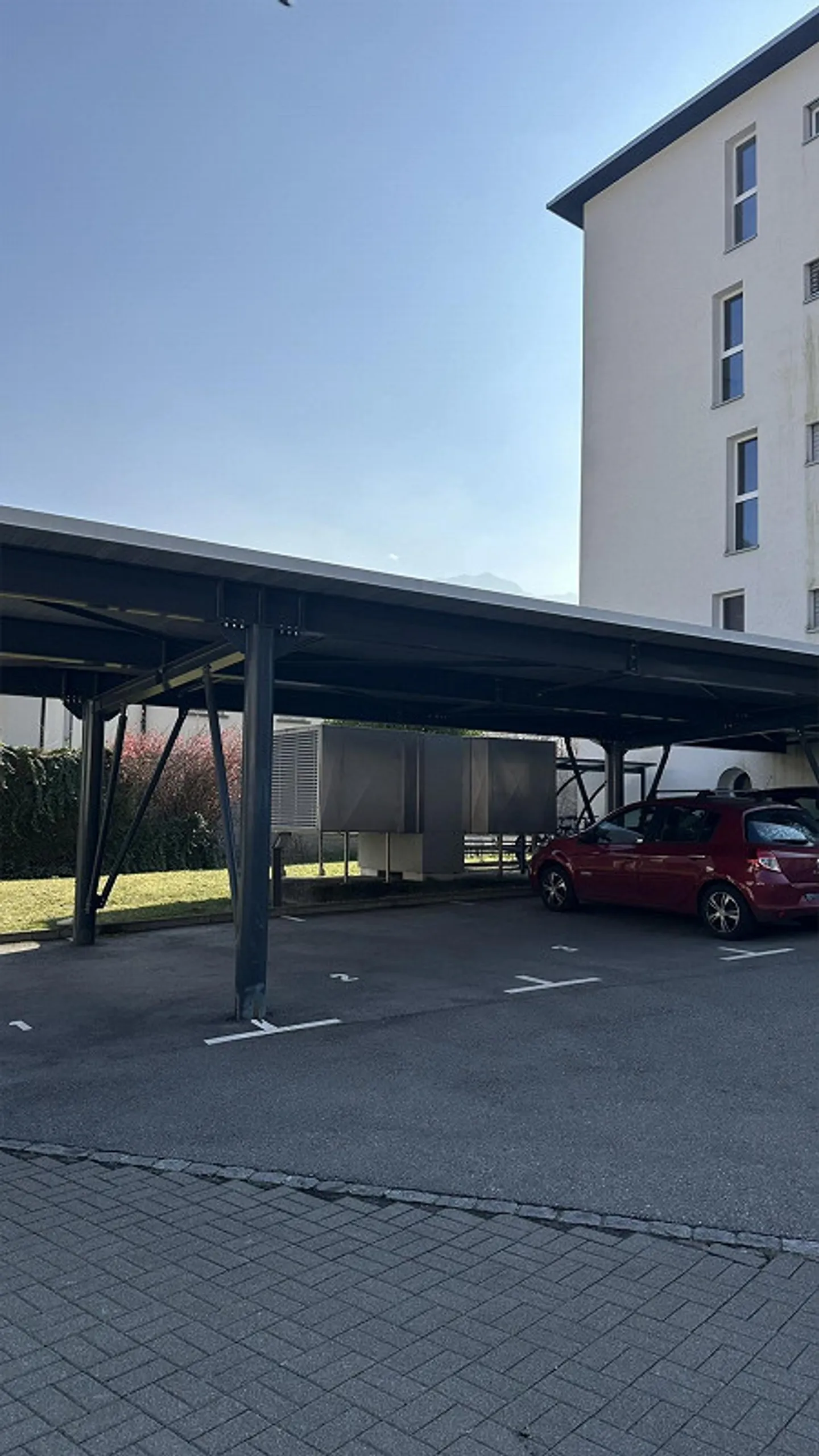 Covered parking for rent in Bellinzona - Photo 2 of 3