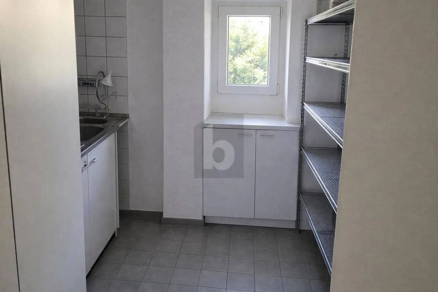 Helle Fläche in ruhiger Umgebung - Foto 2 von 4