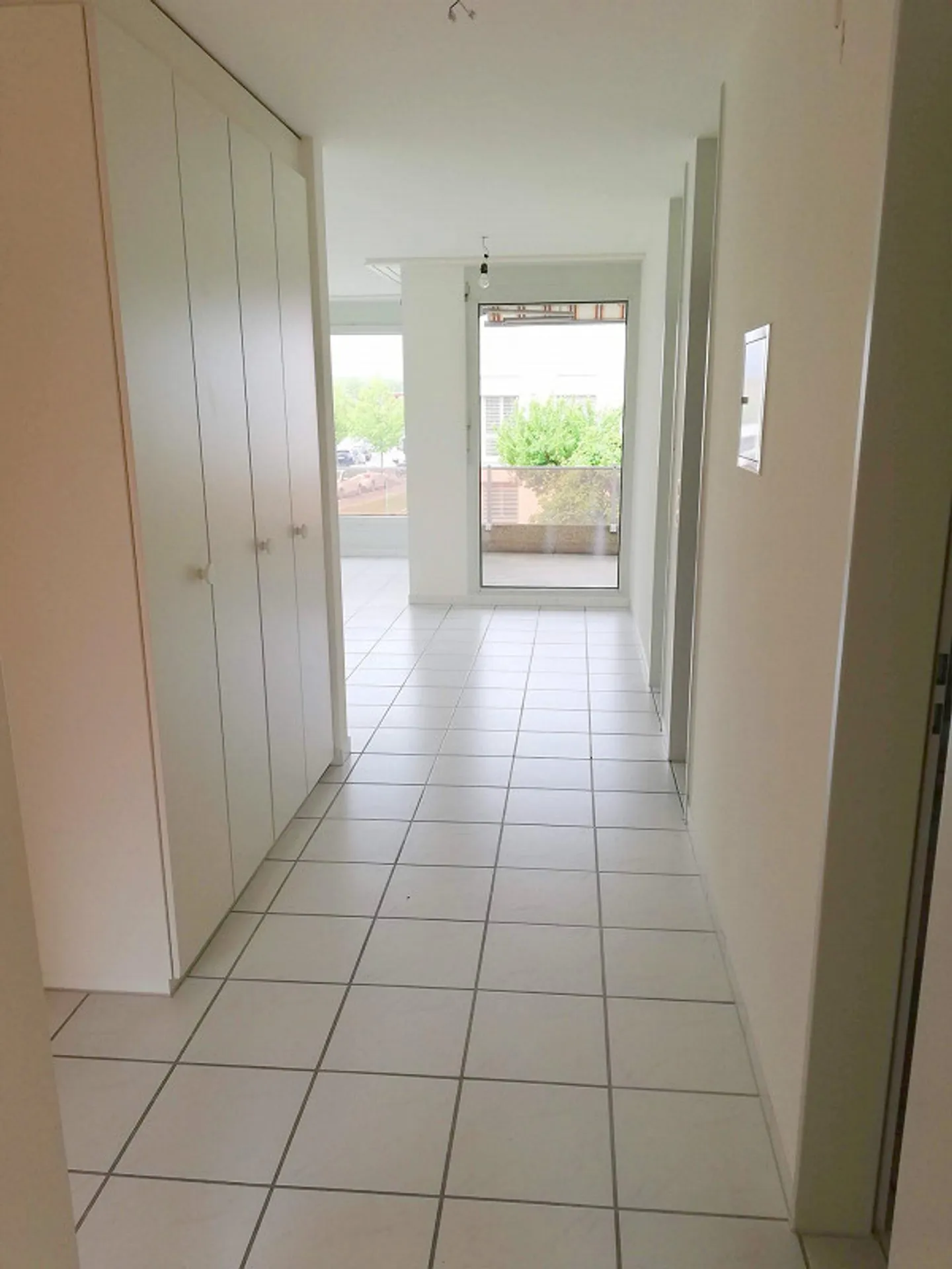 Modern, bright apartment in a quiet location - Photo 3 of 9