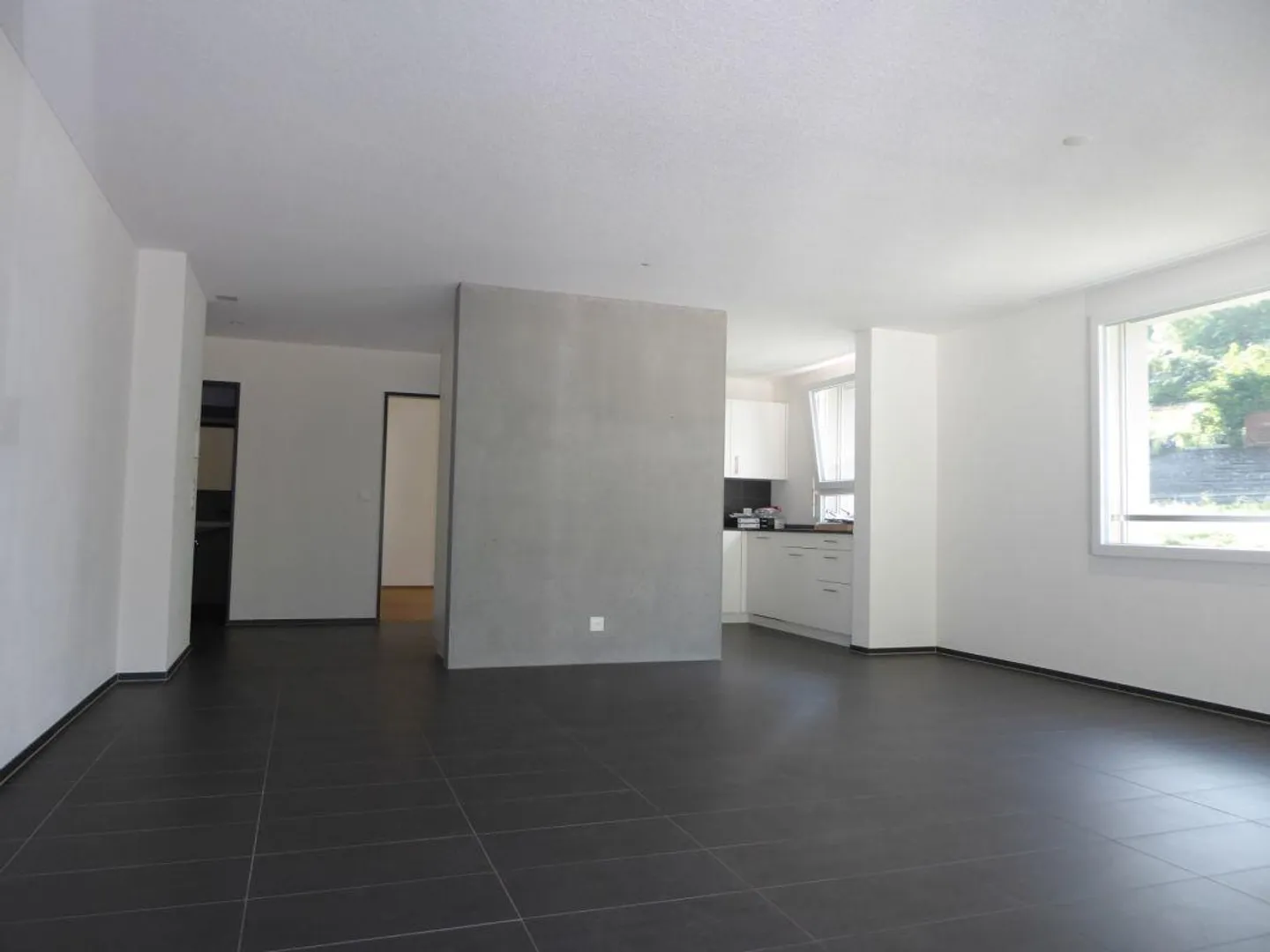 Appartement moderne 3 1/2 pièces avec grand balcon - Photo 7 sur 15