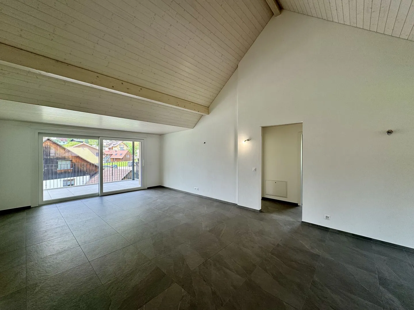 Edificio multifamiliare di nuova costruzione completamente affittato con 6 x appartamenti di 4,5 stanze - Foto 5 di 16