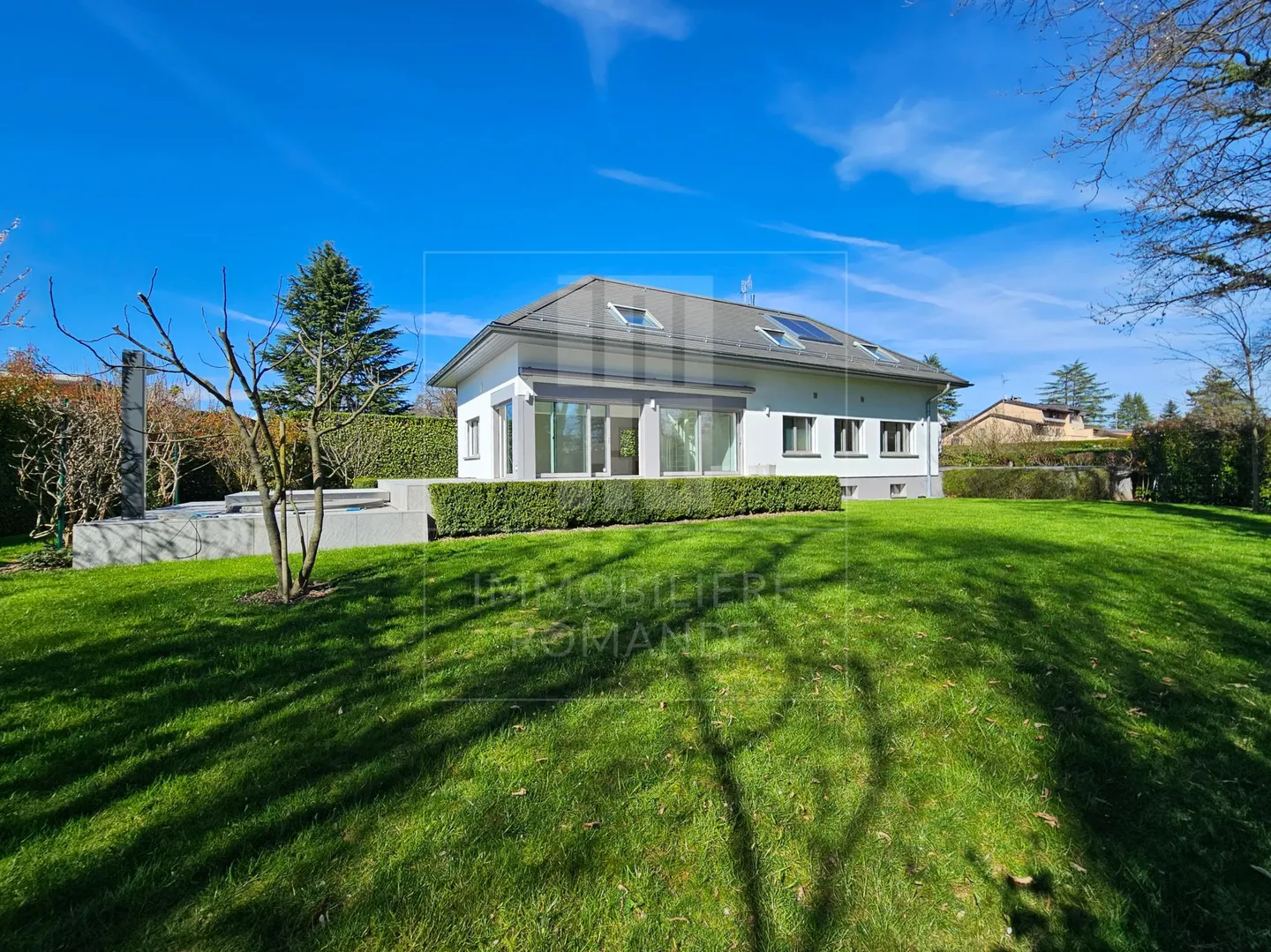 Beeindruckende Villa Nähe Genf - Foto 1 von 7
